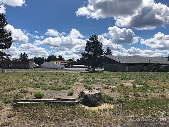 5th image of 51450 Morson St