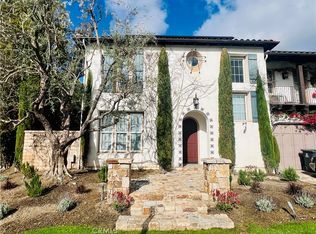 2760 N Stone Pine Gln, Santa Ana, CA 92706