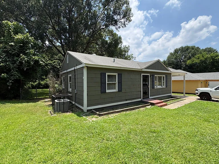 3546 Carney St — Photo 3