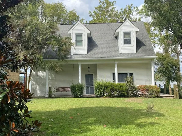 1420 Riverside Dr, Bryans Road, MD 20616