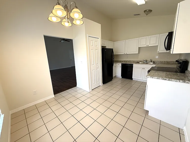 875 S Patrick Dr #875 — Photo 11