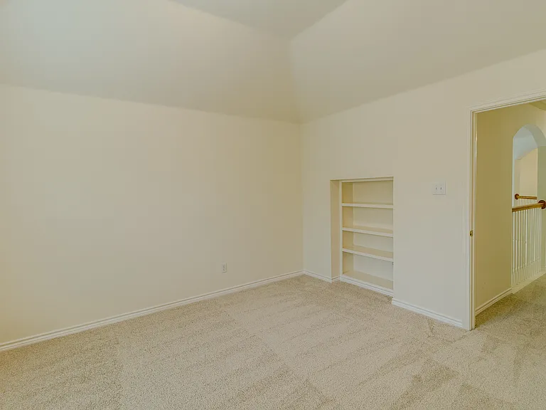 103 Westminister Ave — Photo 26