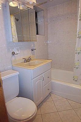 5th image of 302 W 76th St APT 5B
