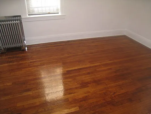 Rented by Alexiou Realty | media 2