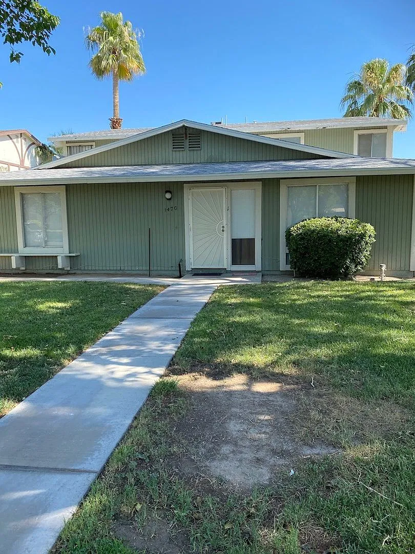 Sawyer, Kerry K & Eric T 1470 Elizabeth Ave #3 — Photo 1