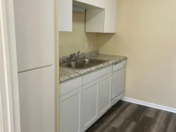 16111 Aspenglenn Dr APT 206, Houston, TX 77084