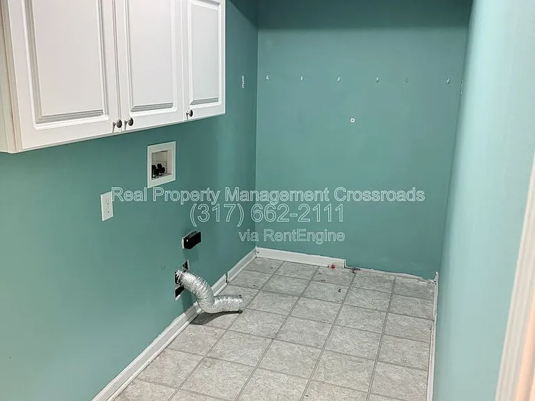 1455 Bearsden Dr — Photo 11