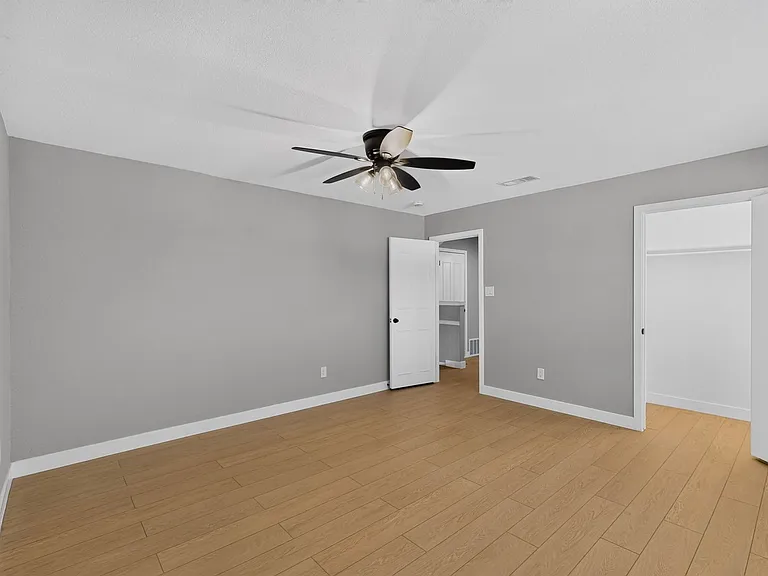 1600 Crimson Ct — Photo 36