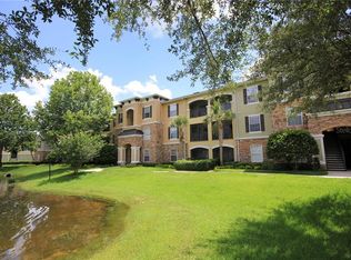 10108 Courtney Oaks Cir APT 202, Tampa, FL 33619