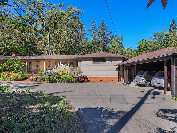 4th image of 847 Acalanes Rd