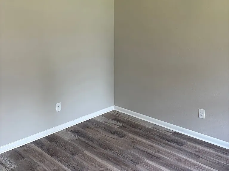 19 Michele Dr — Photo 3