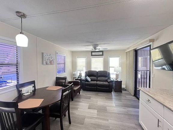 3rd image of 4860 E Main St #B91