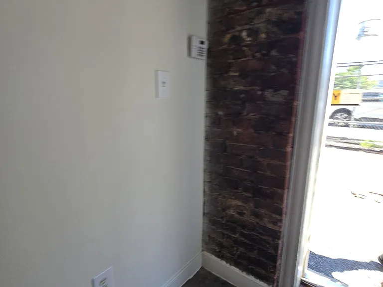 302 Goshen St #106 — Photo 8