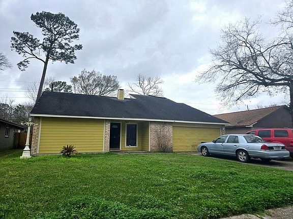 2nd image of 17415 Mallett St