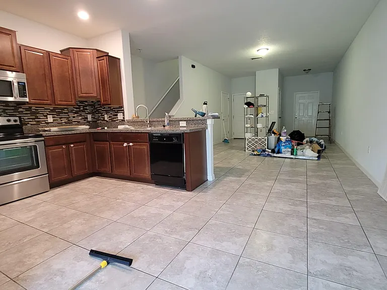 10713 Moonlight Mile Way — Photo 4