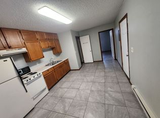 1201 N Broadway #5, Fergus Falls, MN 56537