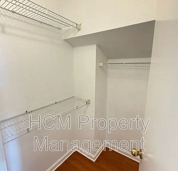 46 Almador — Photo 15