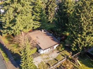 655 Macintosh St, Coquitlam, BC V3J 4Y4