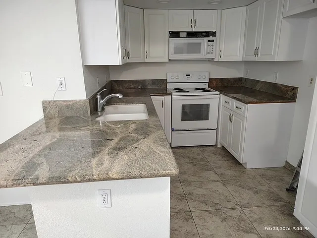 278 N Wilshire Ave #E8 — Photo 1