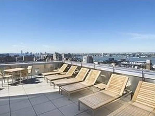 350 West 42nd Street image 8 of 13