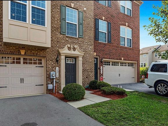 2nd image of 12213 Montreat Pl