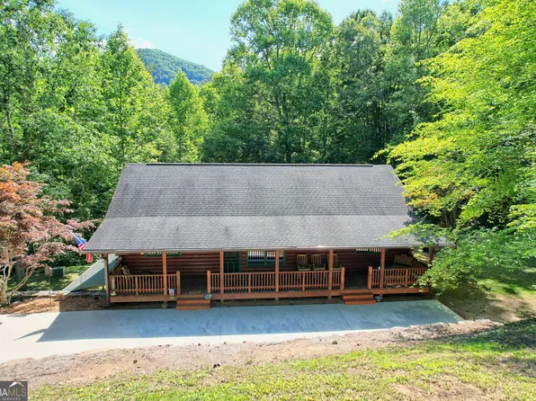 300 Crestview Dr, Otto, NC 28763
