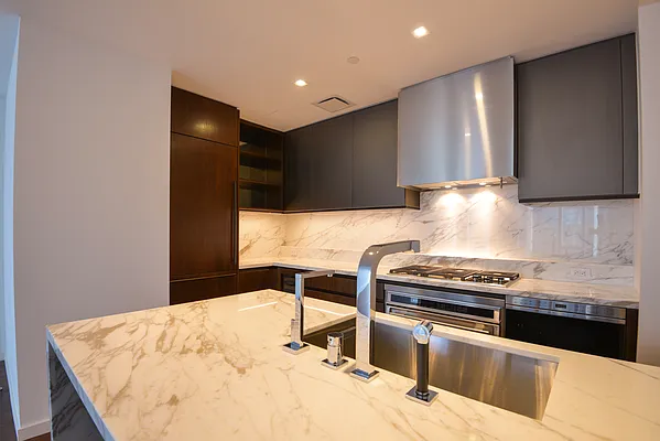 Rented by Lexington Real Estate Group | media 19