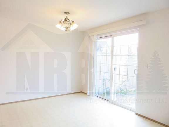 4th image of 15301 To 15303 Berry Valley Dr SE