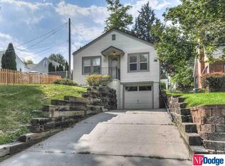 4909 Woolworth Ave, Omaha, NE 68106
