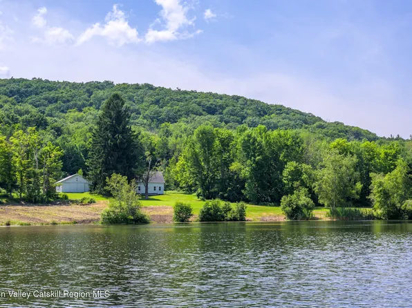 105 Norton Road, Austerlitz, NY 12017