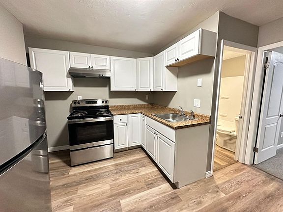 4th image of 64-66 Parsons St #64-B