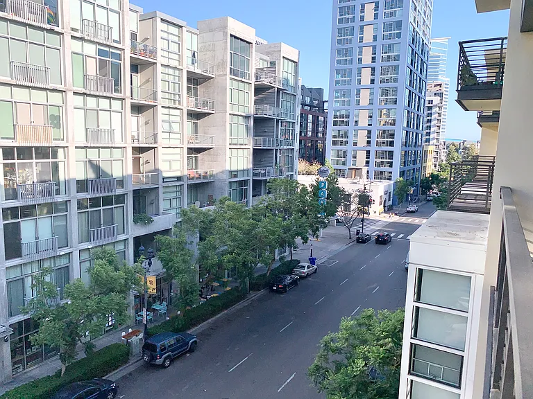 Urbana East Village Rental Flats — Photo 50