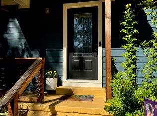 801 Mills St, Smithville, TX 78957