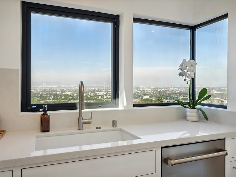 4301 Don Arellanes Dr — Photo 19