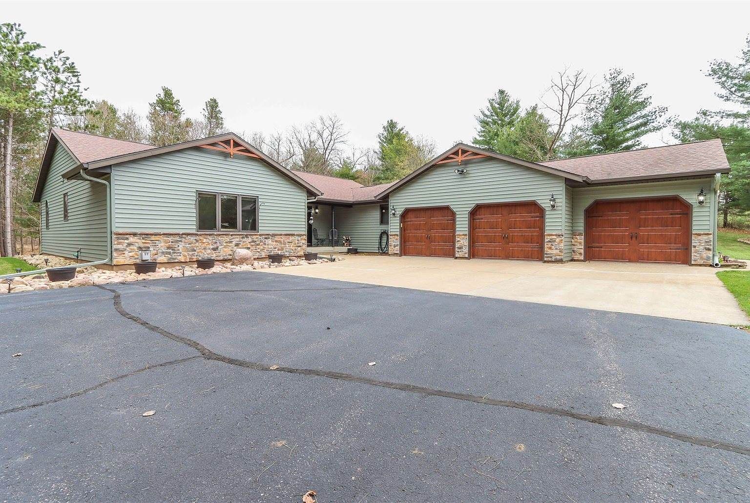 13359 Hollywood Rd, Nekoosa, WI 54457 Zillow