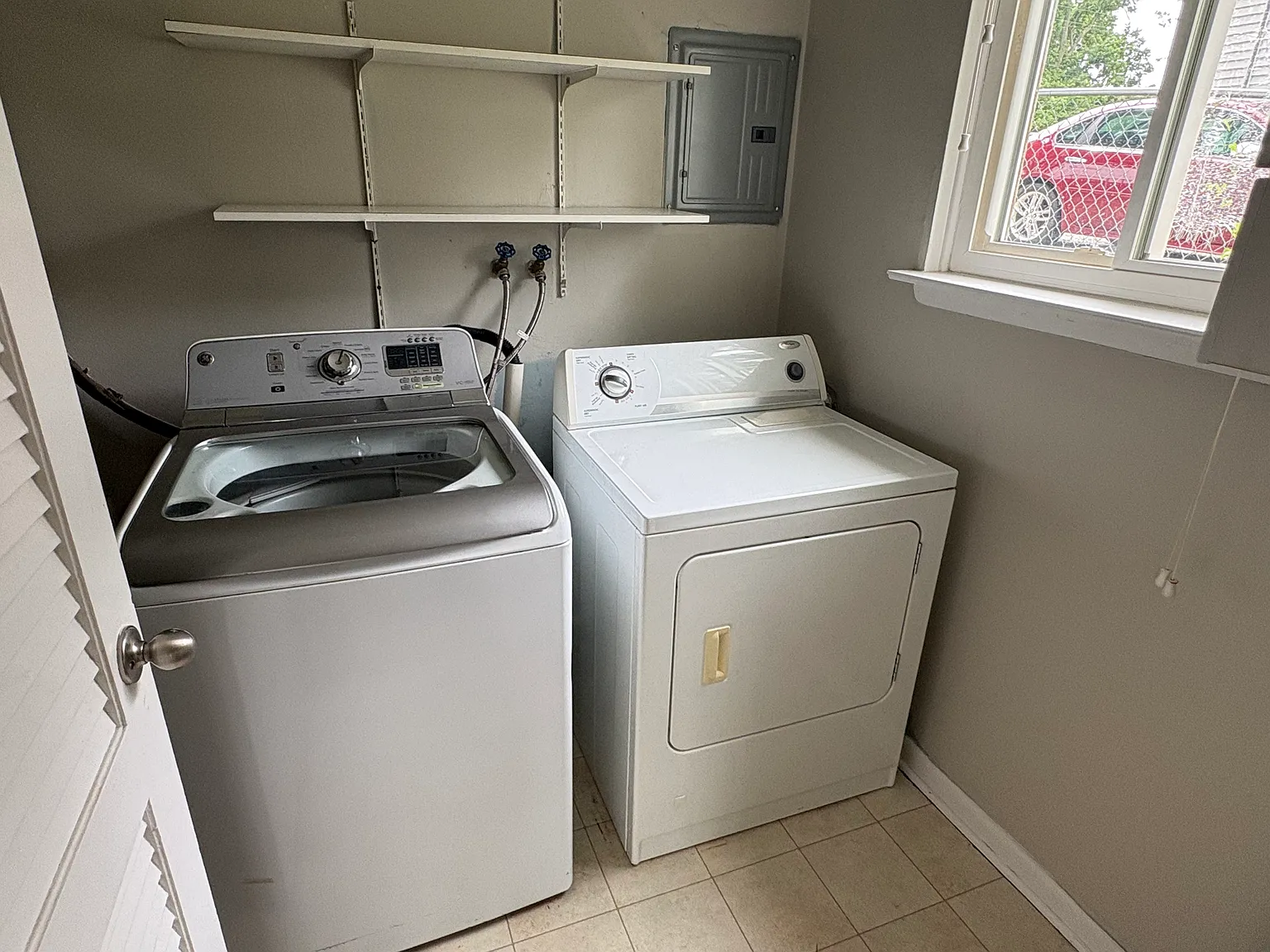 2 bed, 1000 sqft, $1,150 — Photo 4