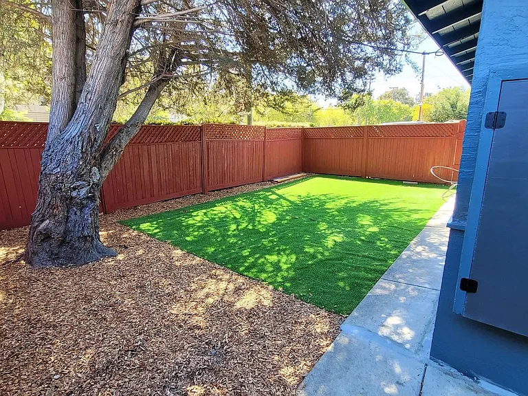 638 N Whisman Rd — Photo 8
