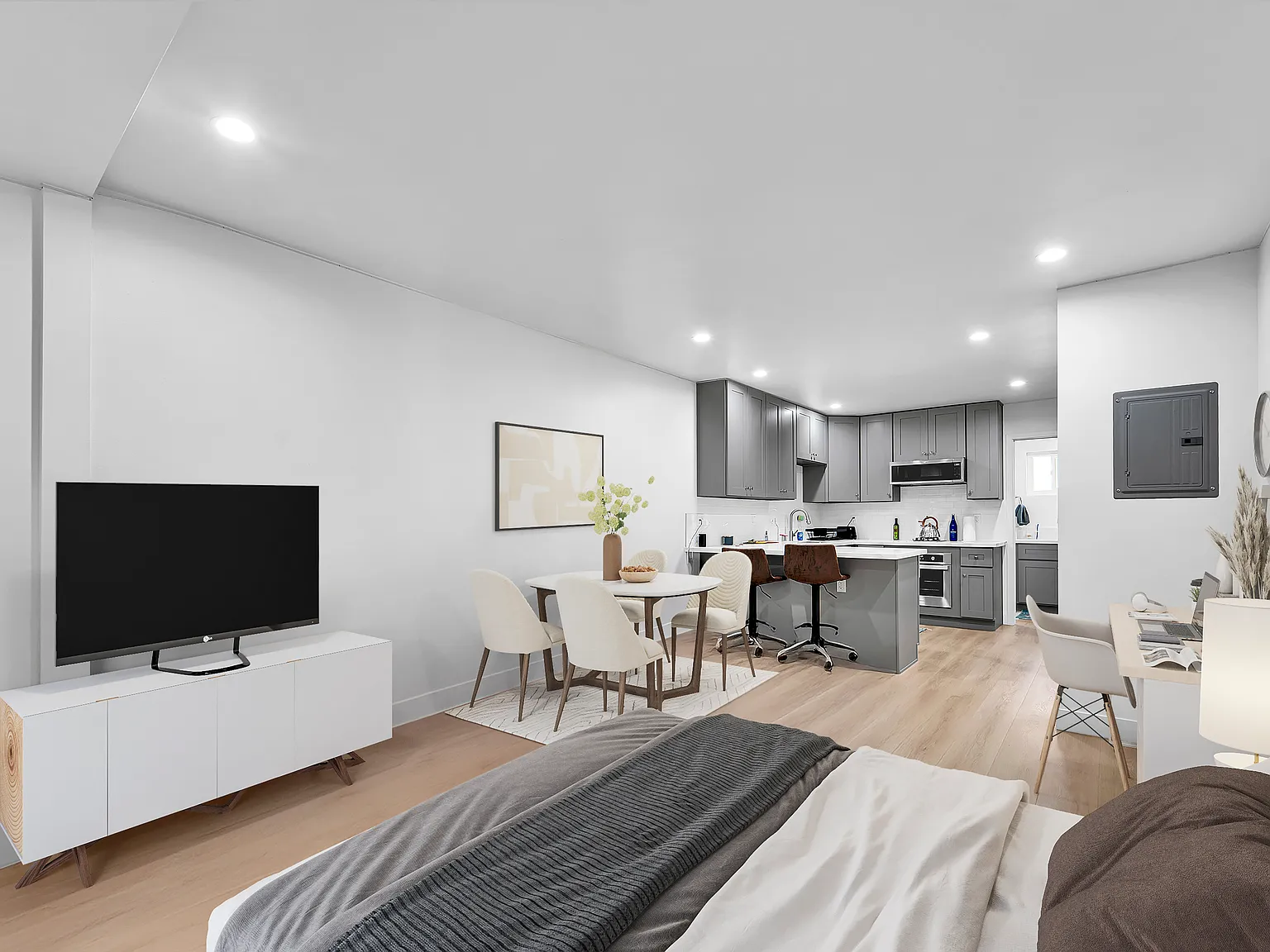 Studio, 385 sqft, $2,095 — Photo 1