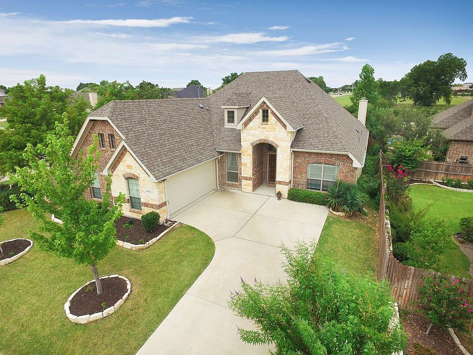 1st image of 2725 Courtland Way