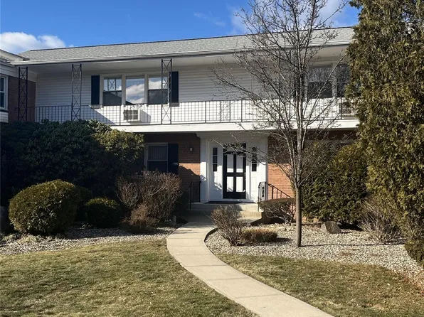 25 Bon Aire Circle #8306, Suffern, NY 10901