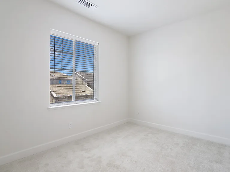 2920 Granger St #2 — Photo 10