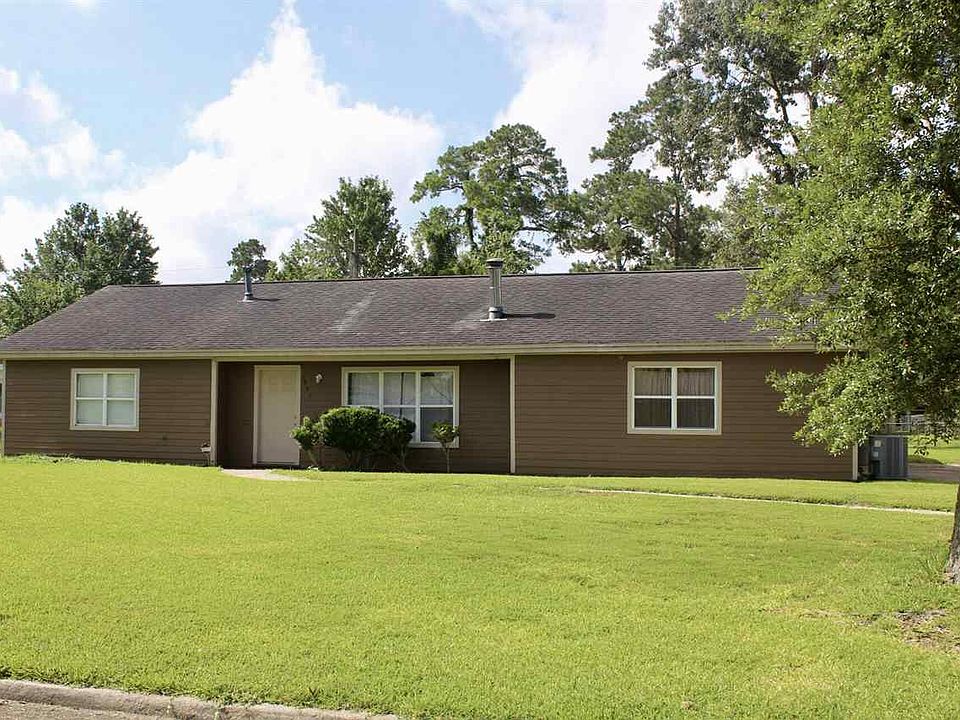 1st image of 3235 N Willowood Ln