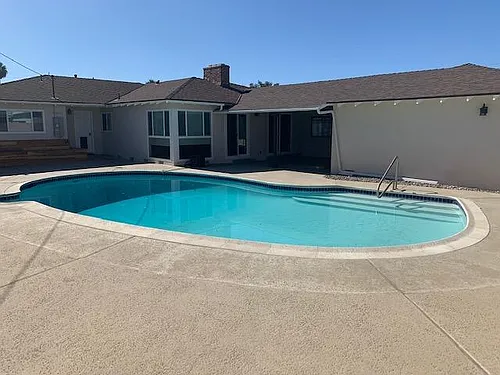 11602 Garden Dr Photo 1