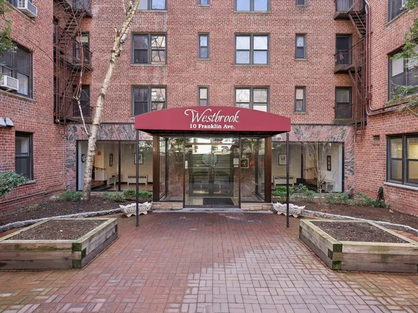 10 Franklin Avenue #4L, White Plains, NY 10601