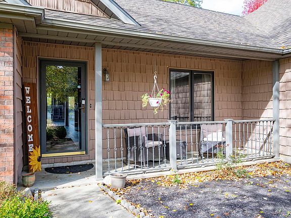 2nd image of 279 Creekside Ct