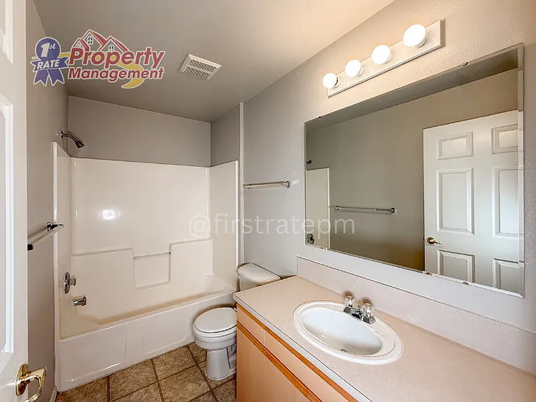 211 N Seafury Ln #202 — Photo 15