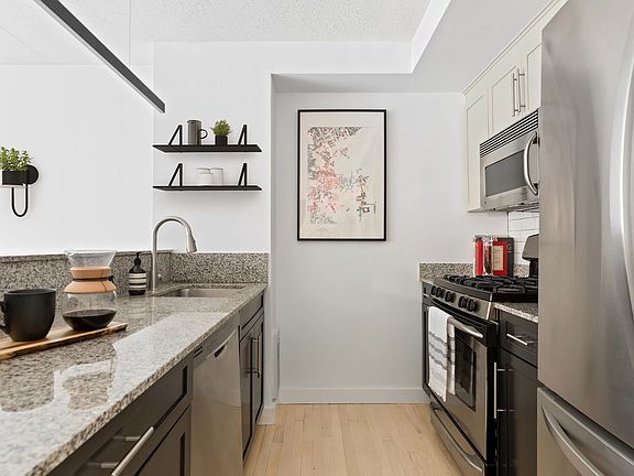 4th image of 53 Boerum Pl APT 3B