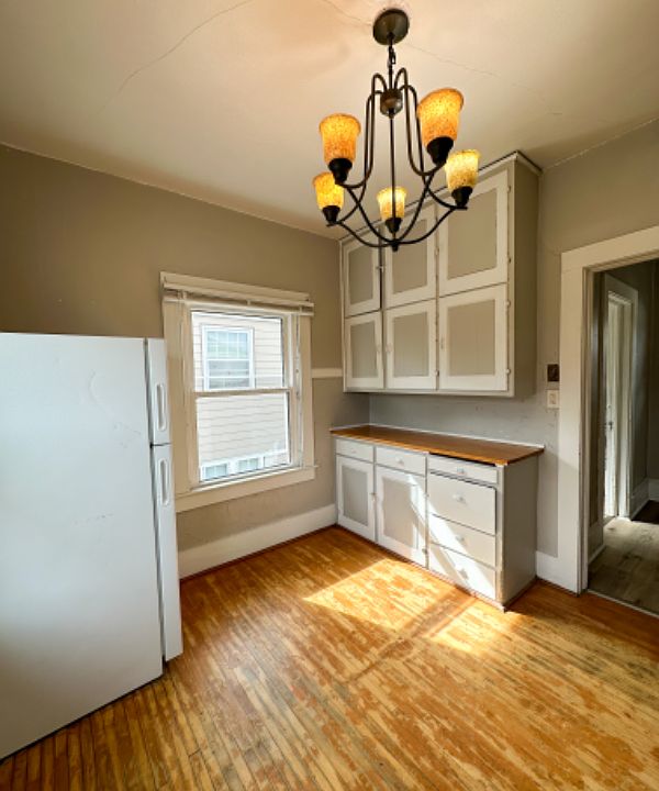 1st image of 129 Broadwater Ave #B
