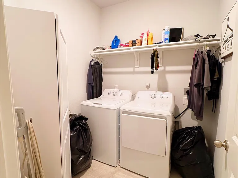 14211 Alberta Spruce Ln — Photo 7