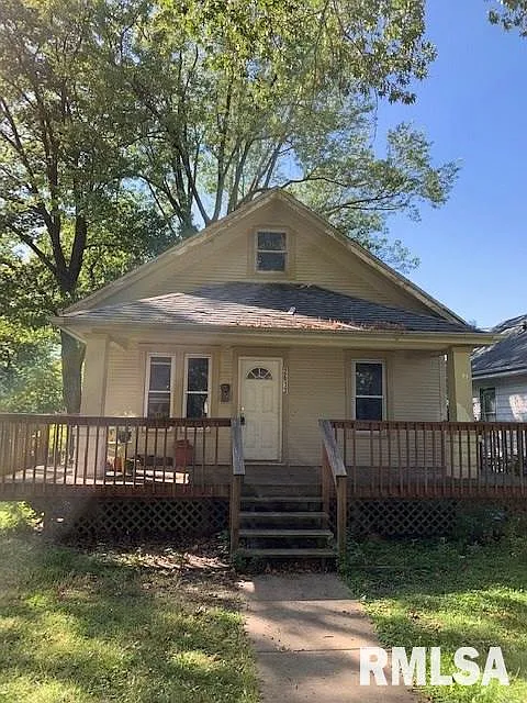 2613 N Missouri Ave photo 1